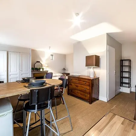 Small Studio In My House With Garden * Lyon