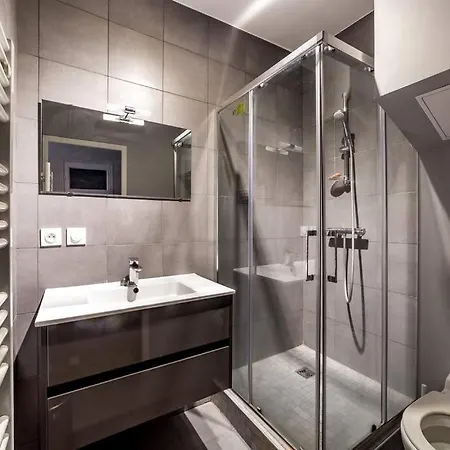 Apartment Small Studio In My House With Garden